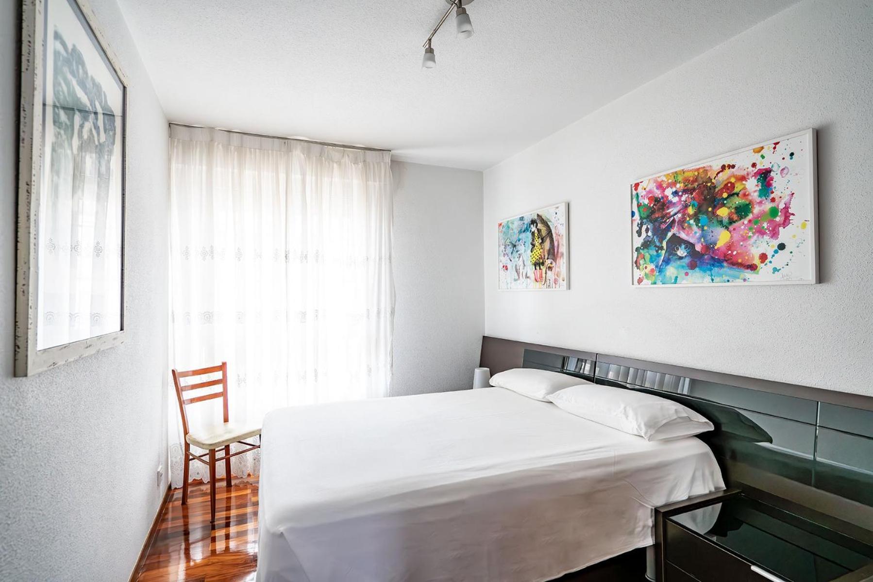 Piso Con Piscina Leilighet Santander Eksteriør bilde